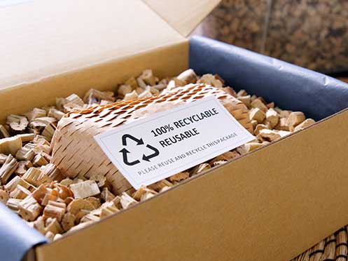 Expédition d'emballages et enveloppes en carton recyclé